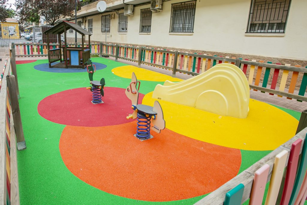 Instalación Suelo de Caucho para Parques Infantiles